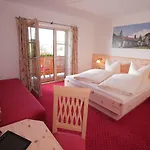 Schweizerhaus Garni 3*