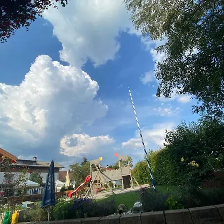 Schweizerhaus Garni Casa de hóspedes 3*