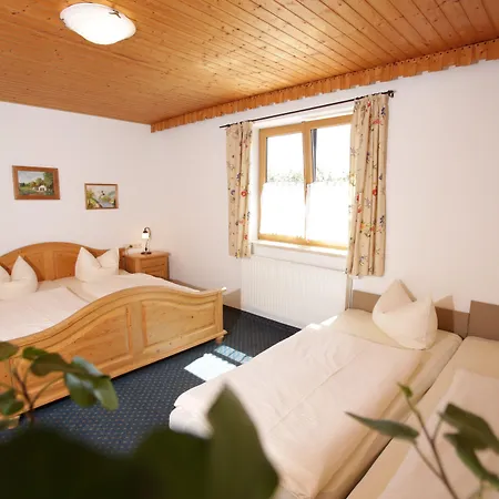 Schweizerhaus Garni Gasthuis Weyarn