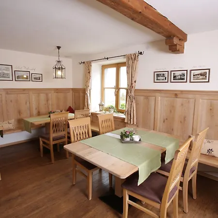 Schweizerhaus Garni Gasthuis 3*