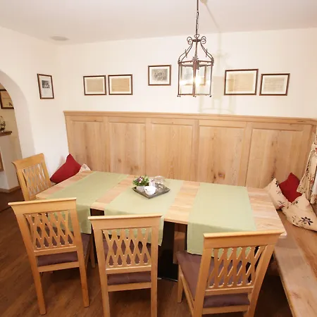 Schweizerhaus Garni Gasthuis 3*