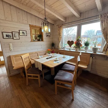 Schweizerhaus Garni Gasthuis Weyarn