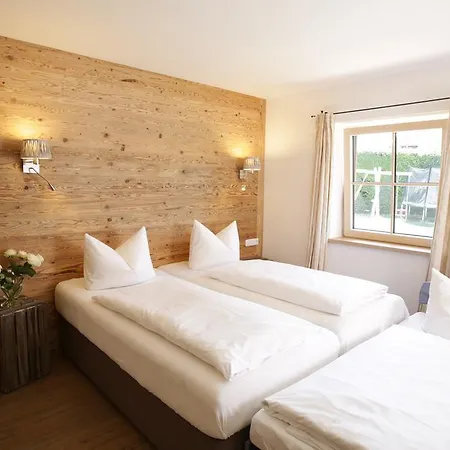 Schweizerhaus Garni 3*