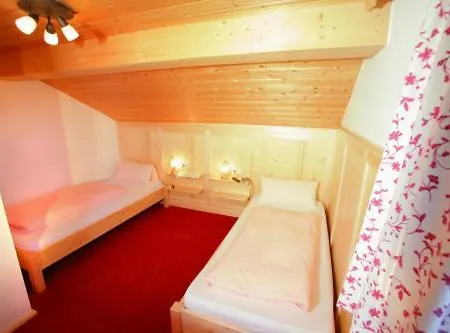 Schweizerhaus Garni Weyarn