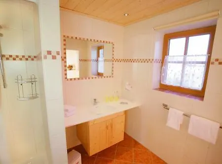 Schweizerhaus Garni Casa de hóspedes 3*