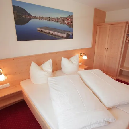 Schweizerhaus Garni 3*