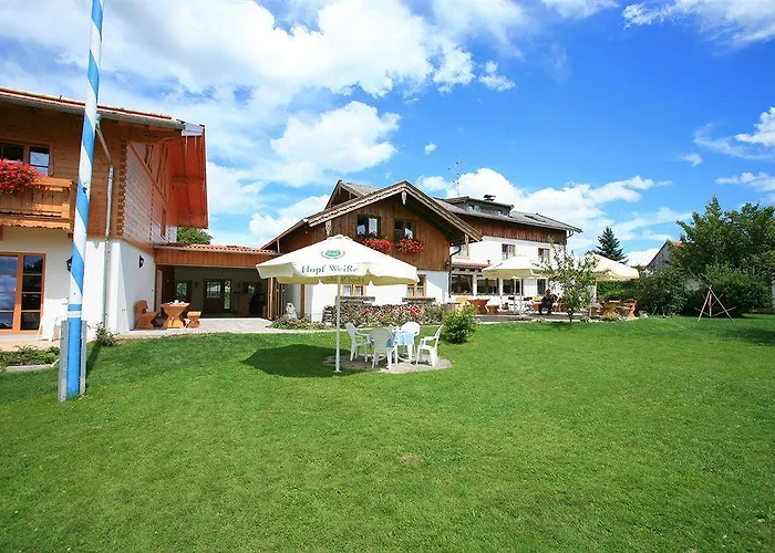 Schweizerhaus Garni 게스트하우스