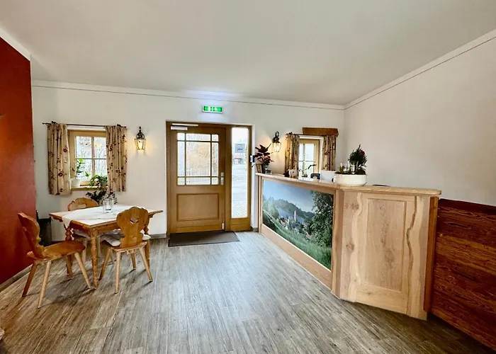 Schweizerhaus Garni 3*