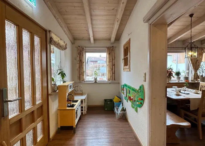 Schweizerhaus Garni 베얀
