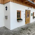בית הארחה Schweizerhaus Garni ווייארן