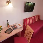 Schweizerhaus Garni Pensión