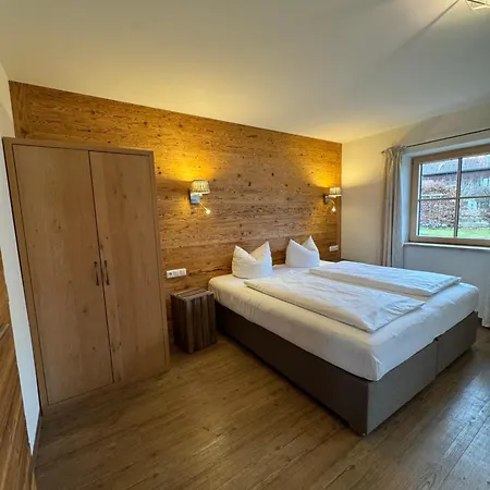 Schweizerhaus Garni 3* Weyarn