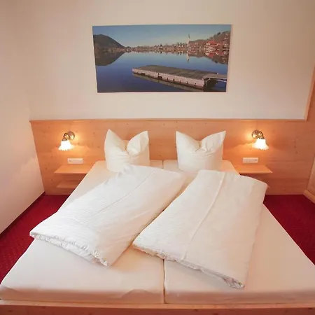 Schweizerhaus Garni Weyarn