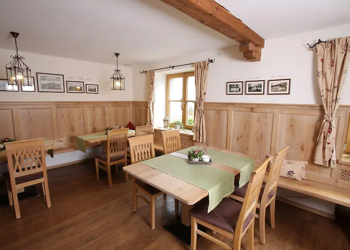Schweizerhaus Garni בית הארחה 3*