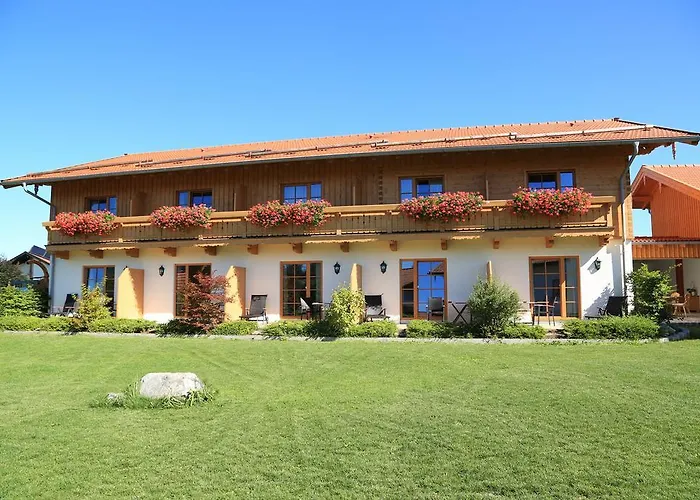 Schweizerhaus Garni Гостевой дом Вейарн