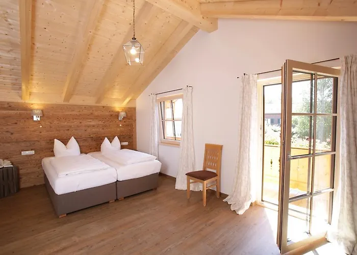 בית הארחה Schweizerhaus Garni ווייארן