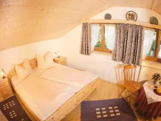 Schweizerhaus Garni 3* ווייארן