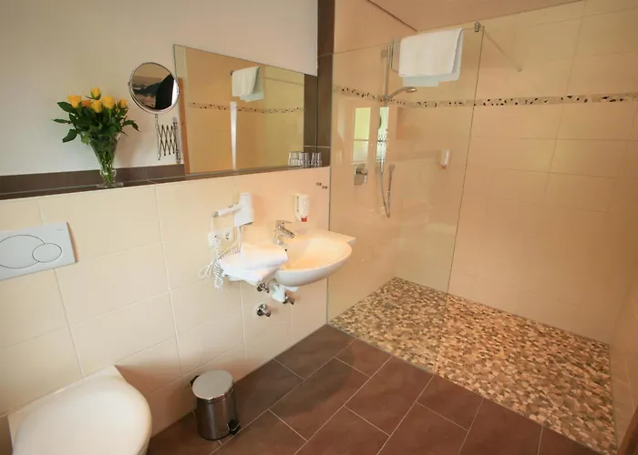 Schweizerhaus Garni Gæstehus Weyarn